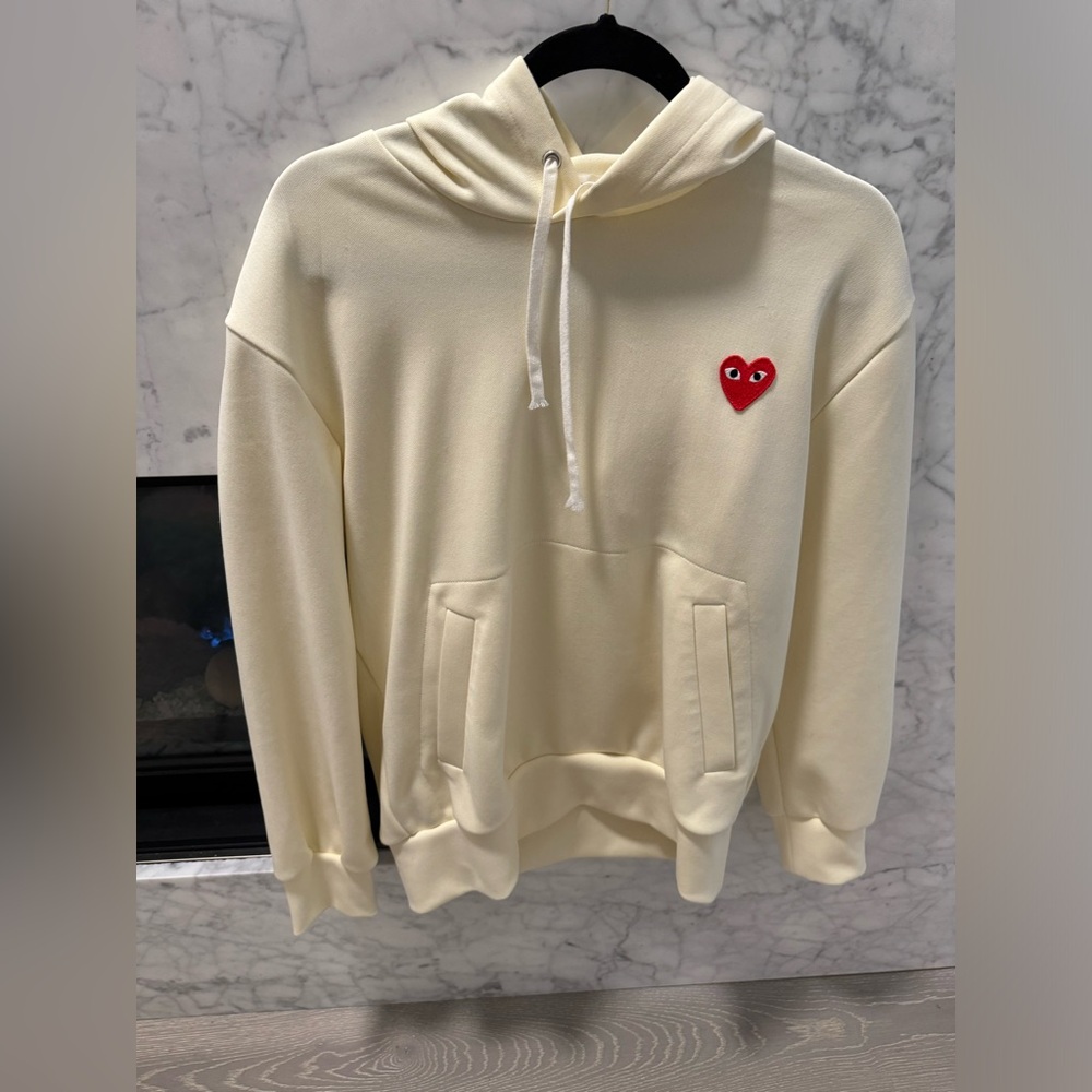 Comme de Garçons men’s sweater size M
LIKE NEW
$200